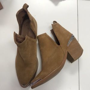 Jeffrey Campbell Cromwell size 6